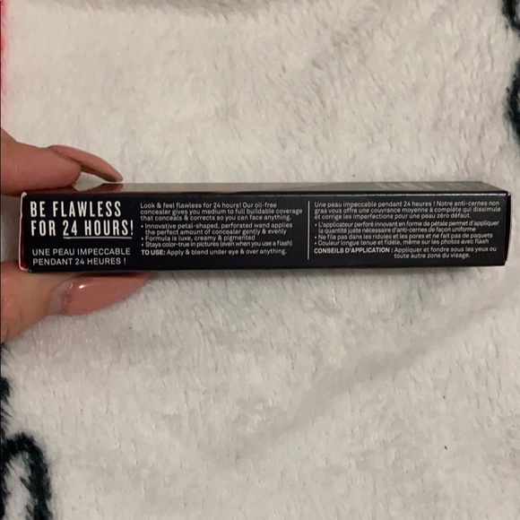 💗 NEW Smashbox Studio Skin Flawless Concealer💗 - Picture 3 of 8